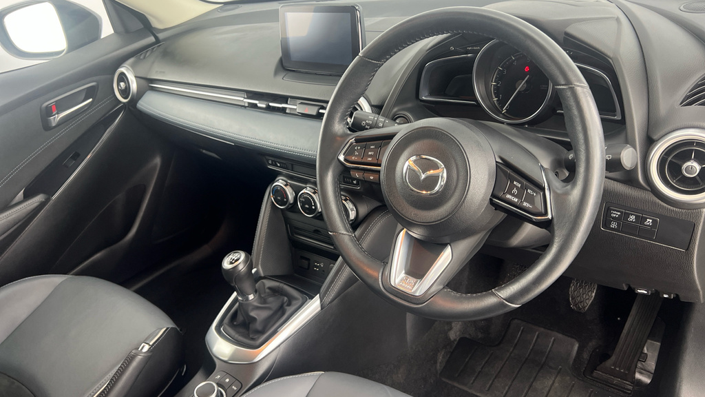 Mazda 2 Sport Nav Red #9