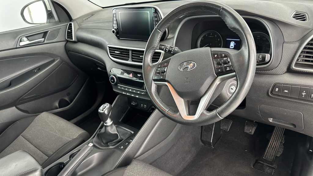 Hyundai Tucson Premium Se Blue #9