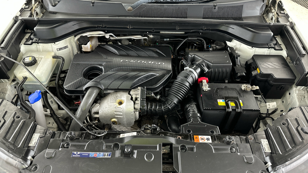 SsangYong Korando 1.6 D Ultimate 4X4 White #30