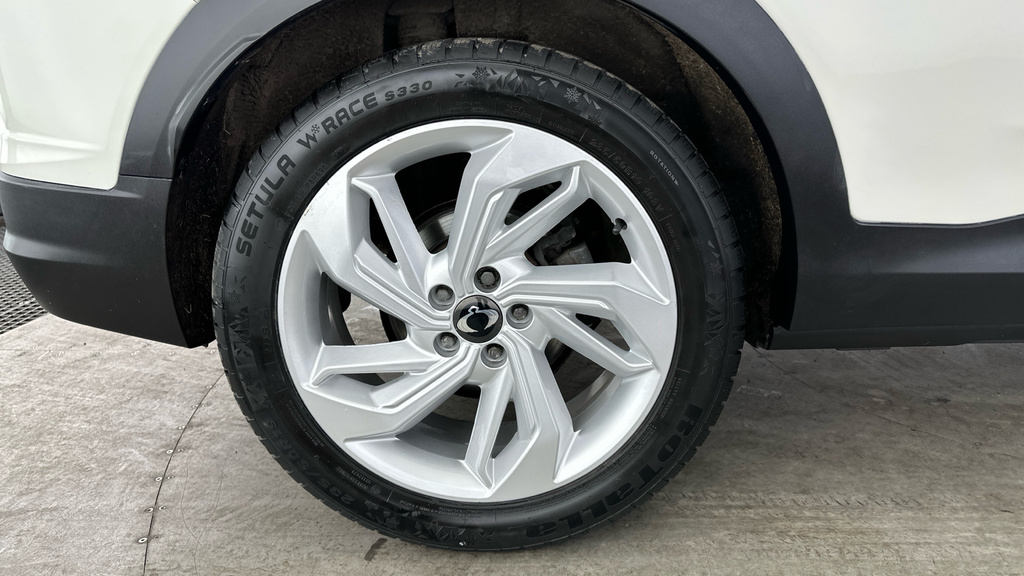 SsangYong Korando 1.6 D Ultimate 4X4 White #33