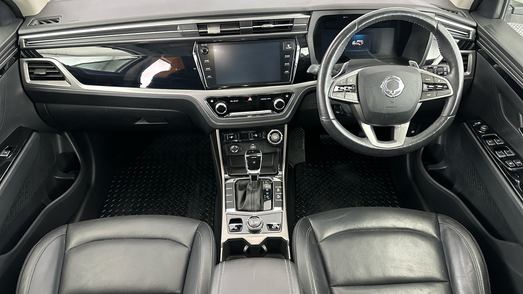SsangYong Korando 1.6 D Ultimate 4X4 White #19