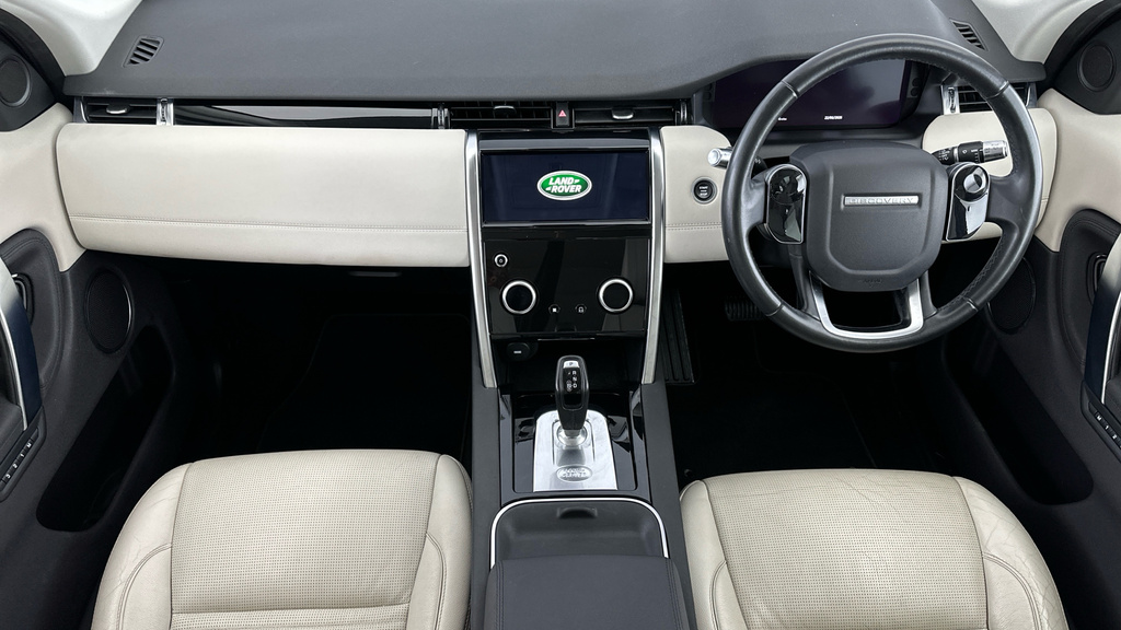 Land Rover Discovery Sport S White #19