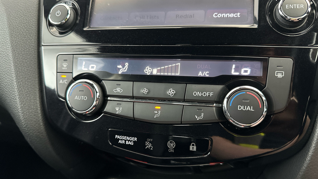 Nissan Qashqai Tekna White #22