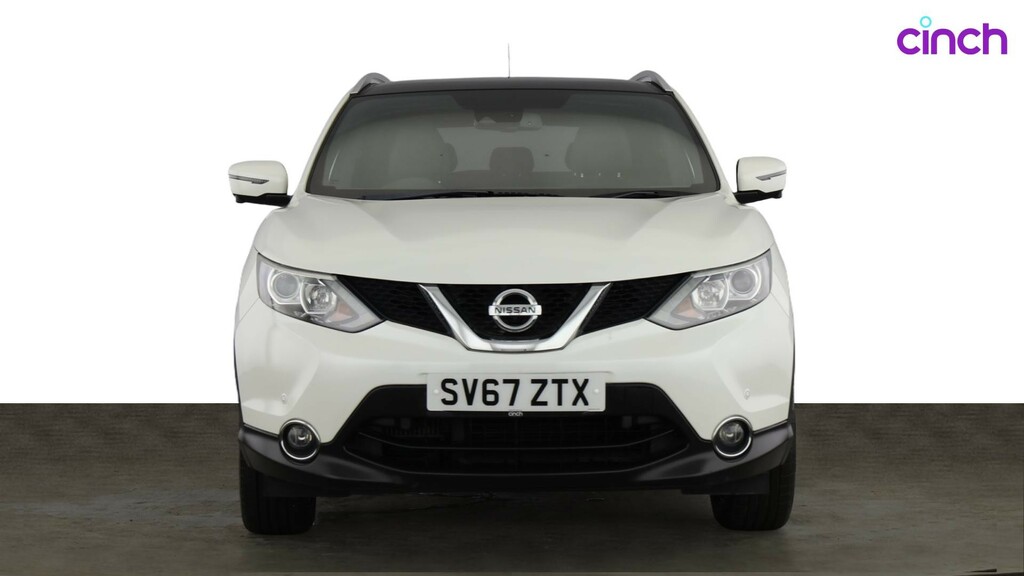 Nissan Qashqai Tekna White #8