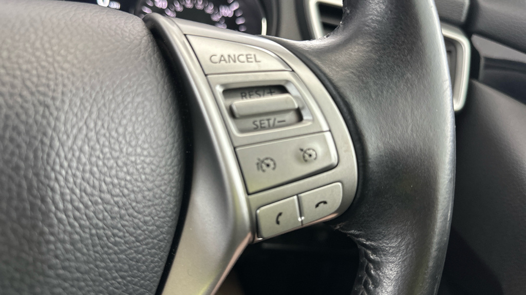 Nissan Qashqai Tekna White #20