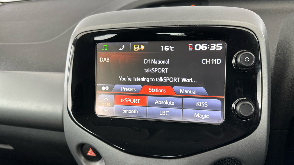 Toyota Aygo X X-press Black #16