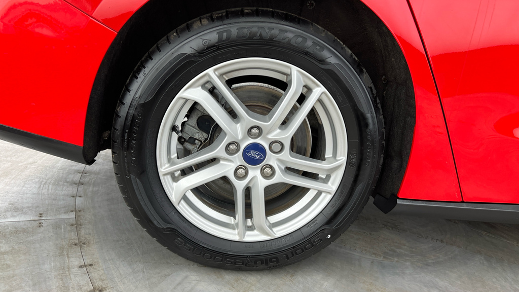 Ford Focus 2.3 Ecoboost St White #25