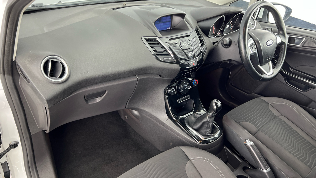 Ford Fiesta St-line Black #10