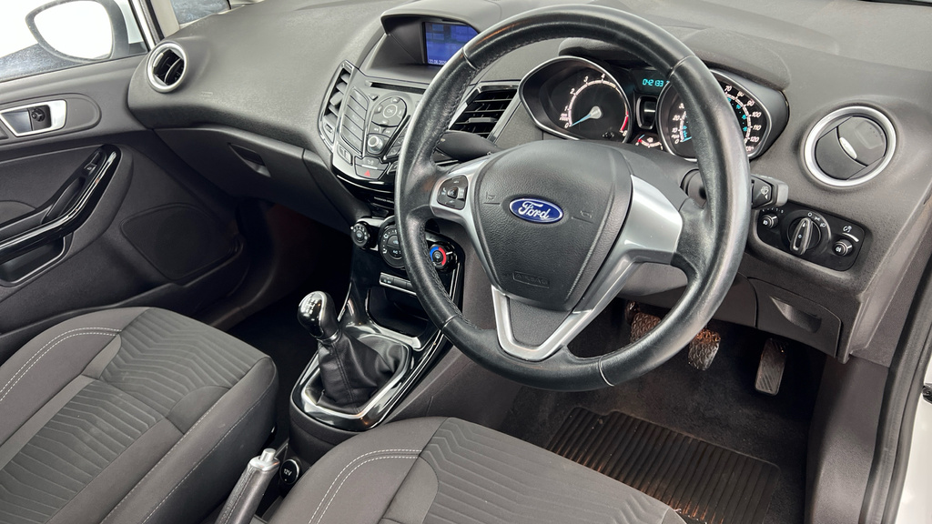 Ford Fiesta St-line Black #9