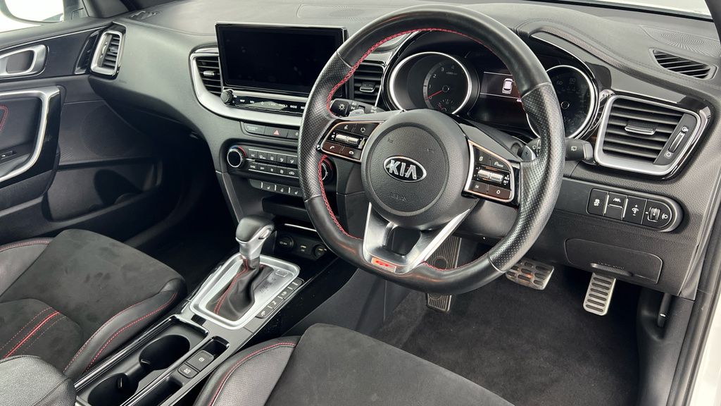Kia Ceed 1.5T Gdi Isg 3 White #9