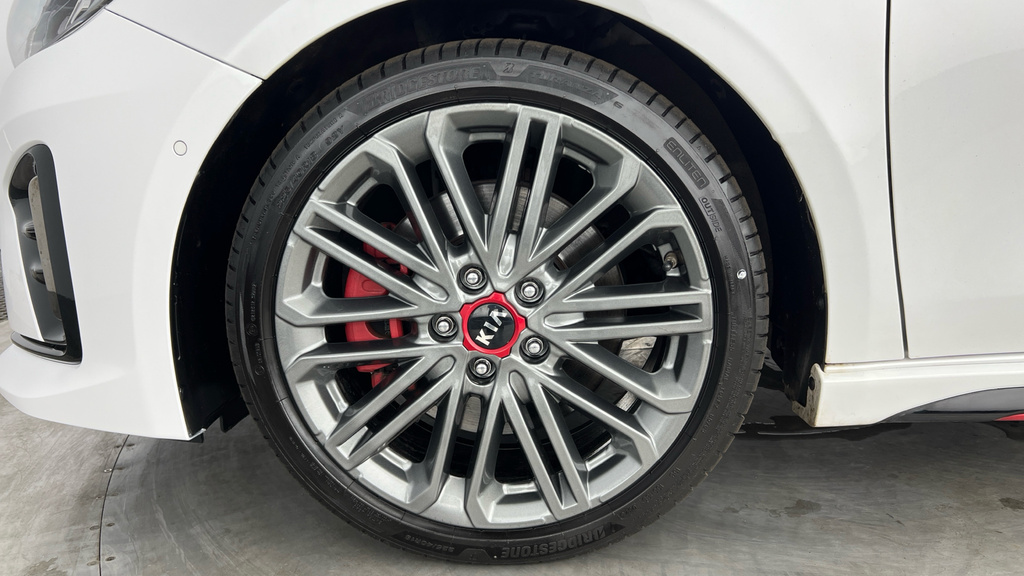 Kia Ceed 1.5T Gdi Isg 3 White #30
