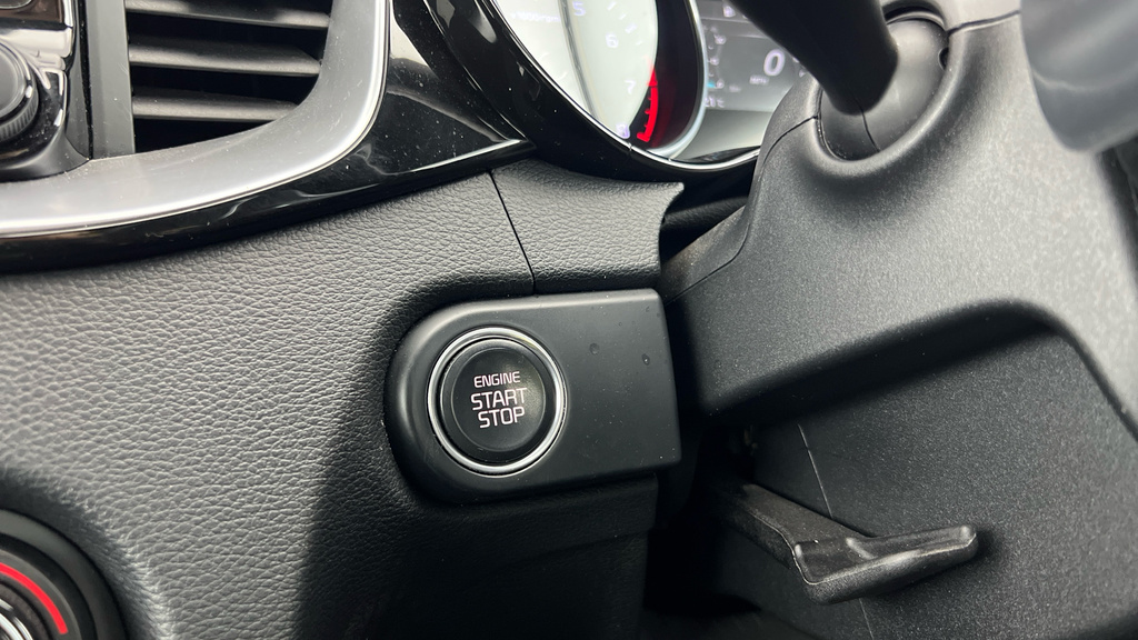 Kia Ceed 1.5T Gdi Isg 3 White #24