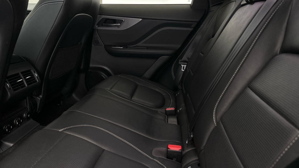 Jaguar F-Pace 2.0 I4d 180Ps R-sport Station Wagon 5-Dr White #22