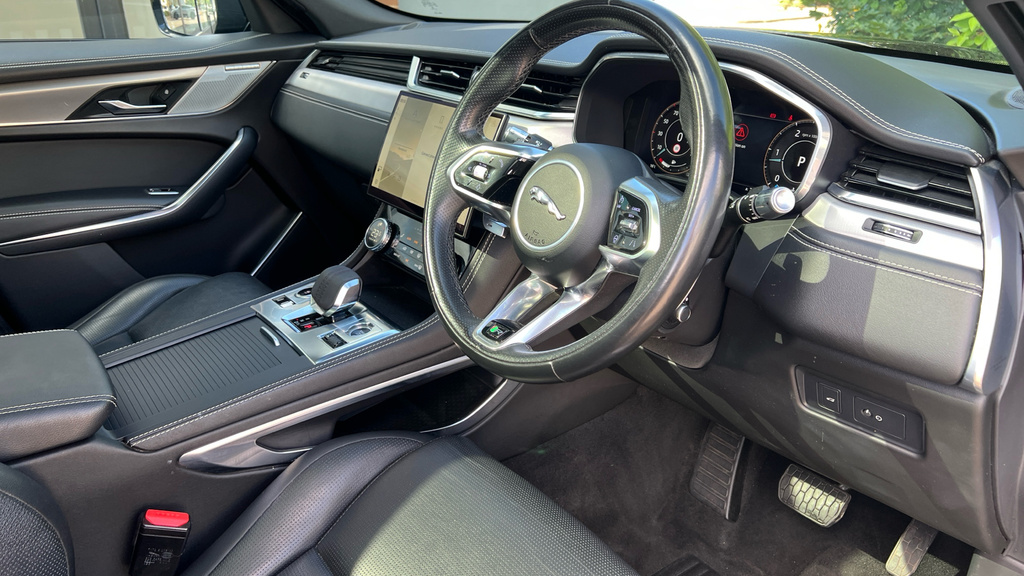 Jaguar F-Pace Jaguar Estate 3.0 D300 R-dynamic Hse Au Grey #13