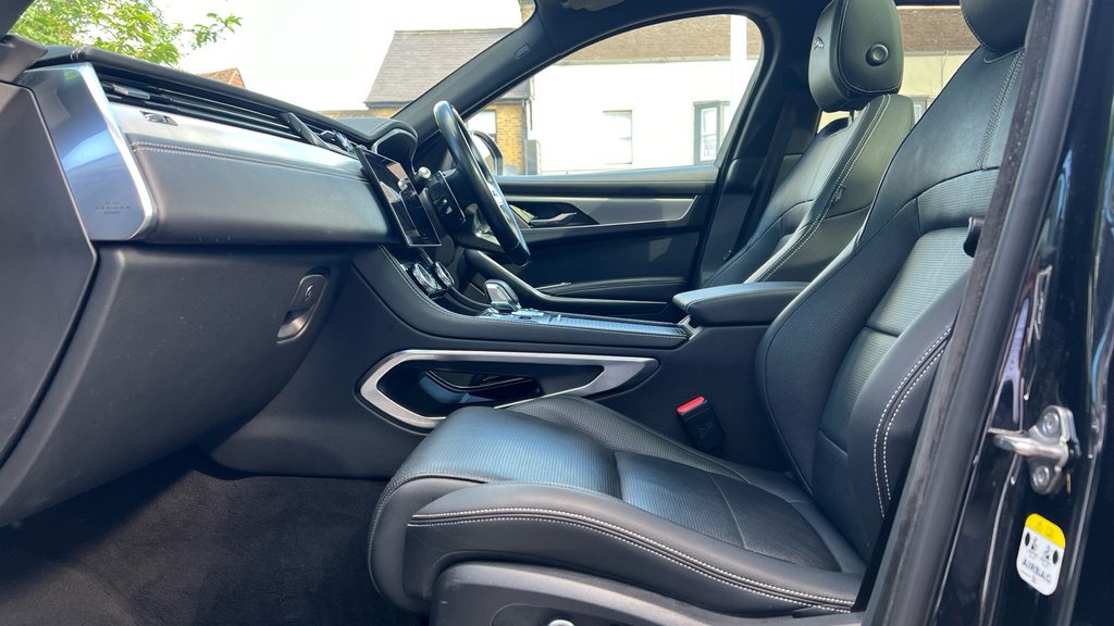 Jaguar F-Pace Jaguar Estate 3.0 D300 R-dynamic Hse Au Grey #30