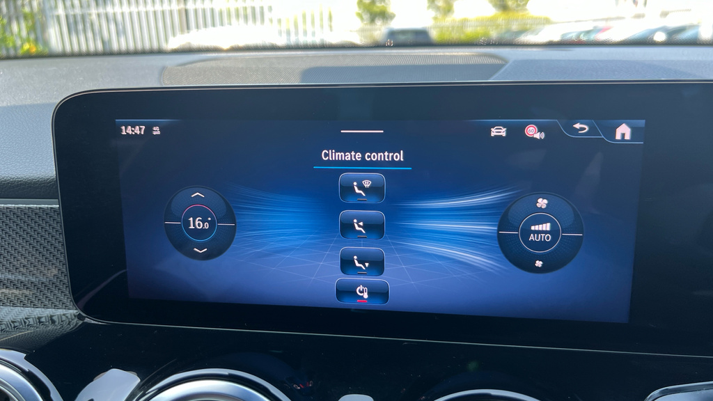 Mercedes-Benz GLB Class Glb 200D Amg Line Executive 8G-tronic Blue #17