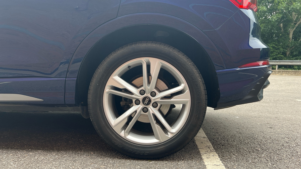 Audi Q3 35 Tfsi Black Edition S Tronic Black #19