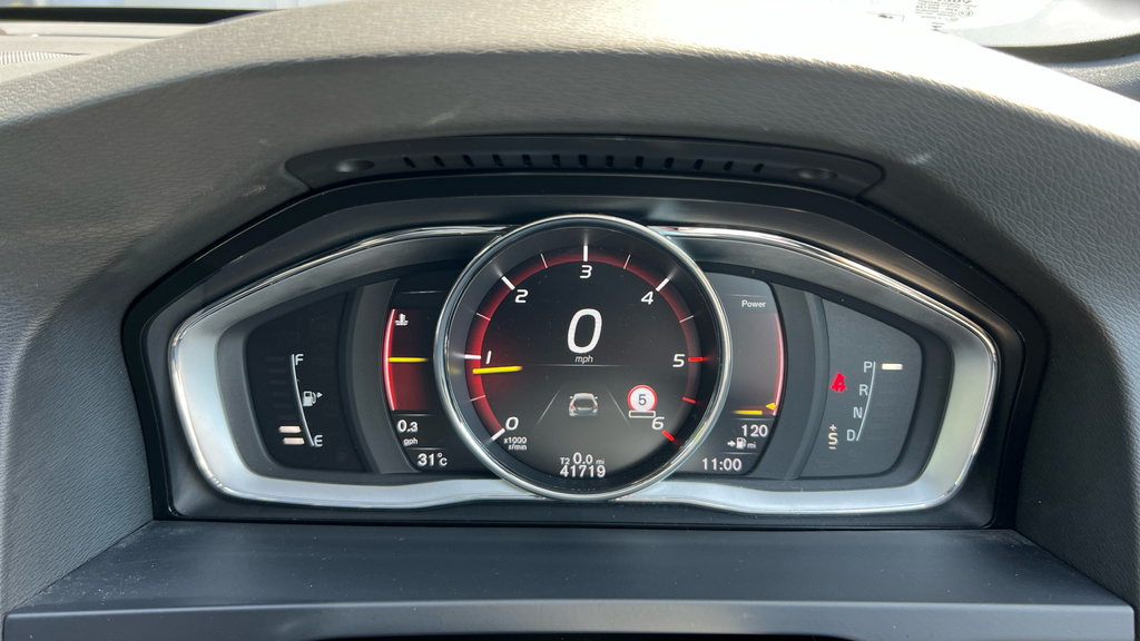 Volvo V60 V60 2.0 D3 Momentum Blue #17