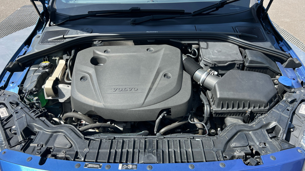 Volvo V60 V60 2.0 D3 Momentum Blue #20