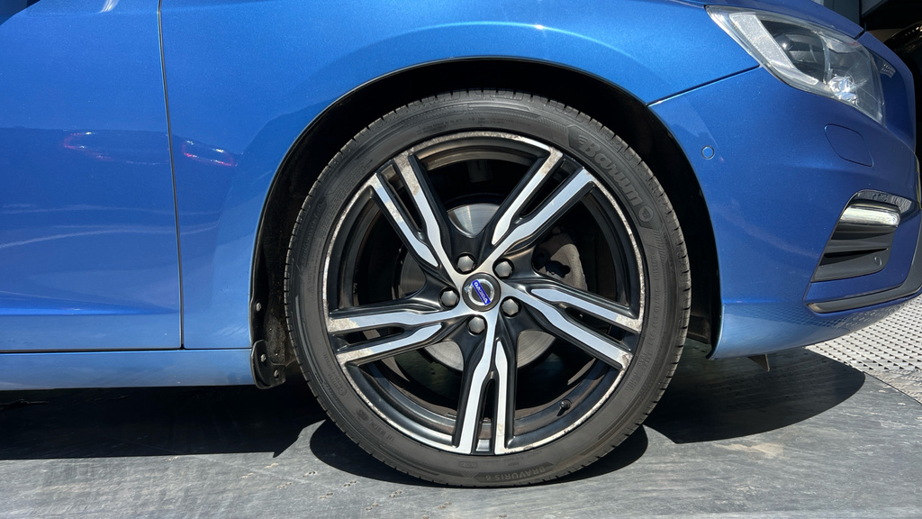 Volvo V60 V60 2.0 D3 Momentum Blue #21
