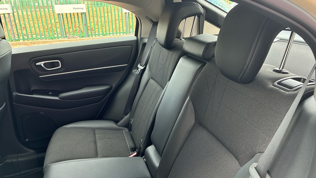 Honda Hr-V Hr-v Elegance I-mmd Cvt Red #15