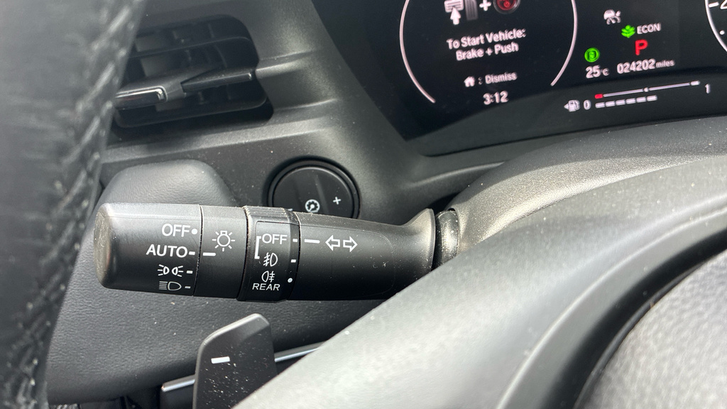 Honda Hr-V Hr-v Elegance I-mmd Cvt Red #31