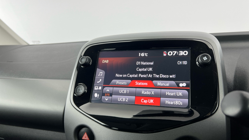 Toyota Aygo X X-cite 5 Purple #18
