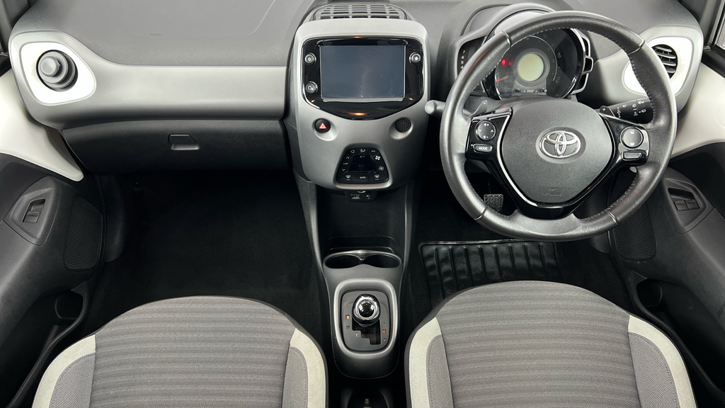 Toyota Aygo X X-cite 5 Purple #14