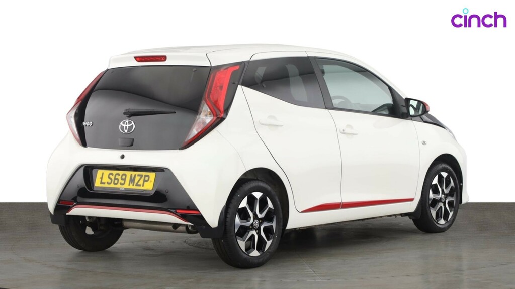 Toyota Aygo X X-cite 5 Purple #3