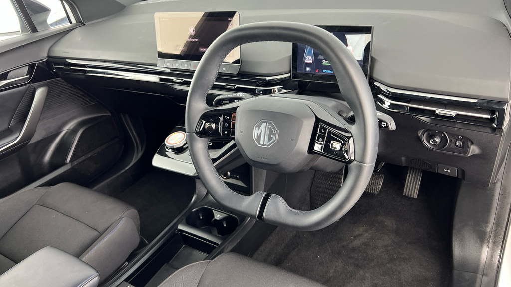 MG MG4 150Kw Trophy Ev Long Range 64Kwh Black #9