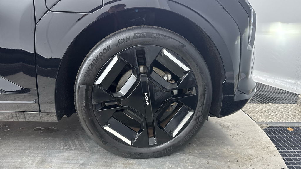 Kia EV3 81.4Kwh Gt-line S Suv 201 Bhp Black #18