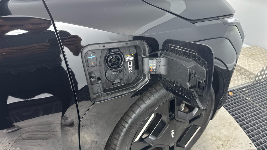 Kia EV3 81.4Kwh Gt-line S Suv 201 Bhp Black #21