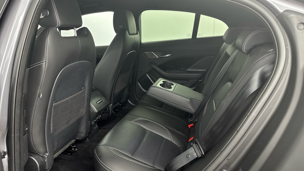 Jaguar I-Pace 294Kw Ev400 Black 90Kwh 11Kw Charger Black #14