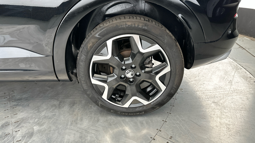 Vauxhall Grandland Ultimate Grey #24