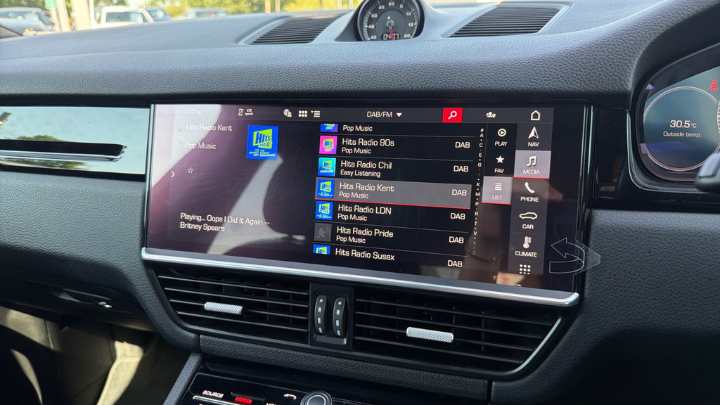 Porsche Cayenne 2020 3.0 V6 E-hybrid 14.1Kwh Coupe Plug Black #37