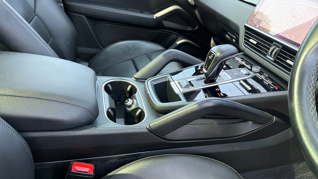 Porsche Cayenne 2020 3.0 V6 E-hybrid 14.1Kwh Coupe Plug Black #30
