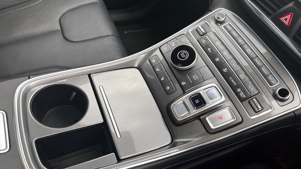 Hyundai Santa Fe Santa Fe Ultimate Phev Grey #31
