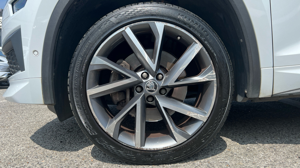 Skoda Kodiaq Suv White #30