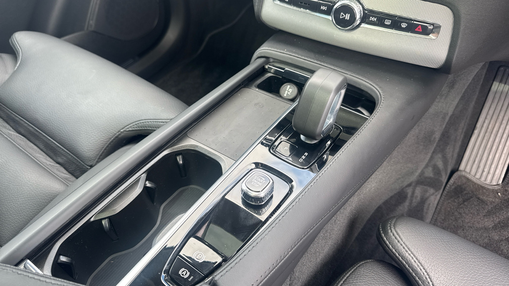 Volvo XC90 Xc90 T8 Recharge Awd Gold #34