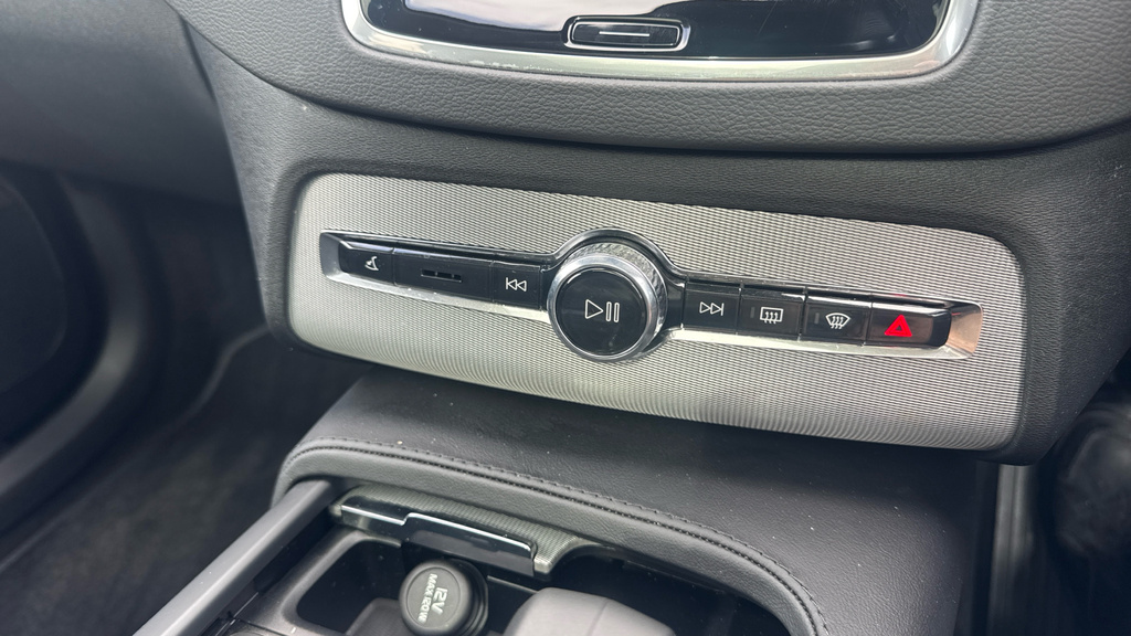 Volvo XC90 Xc90 T8 Recharge Awd Gold #50