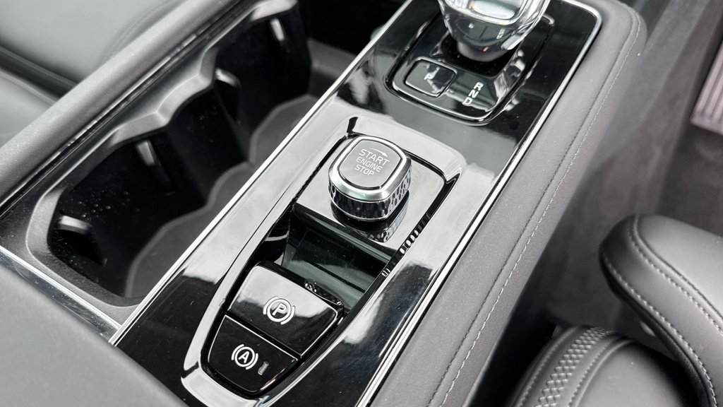 Volvo XC90 2.0 T8 Phev Plus Dark Awd Geartronic Black #36