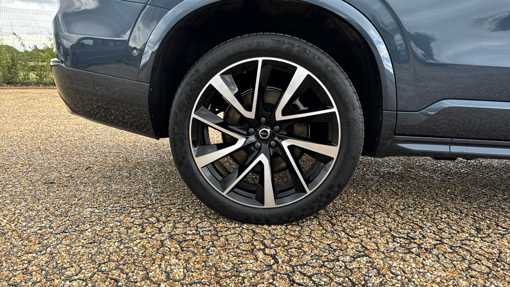 Volvo XC90 2.0 B5d 235 Plus Dark Awd Geartronic Black #20