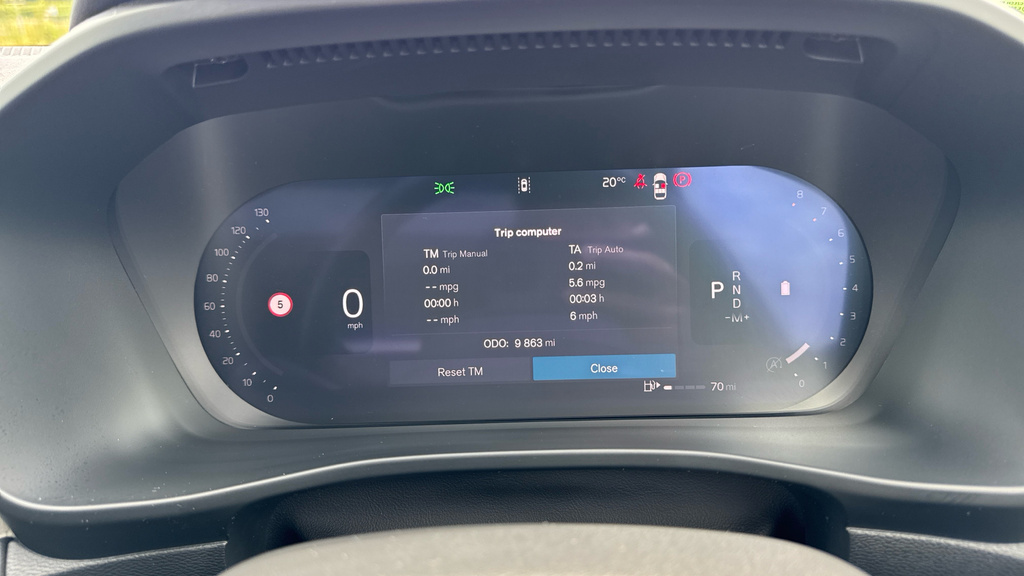 Volvo XC40 Plus, B3 Mild Hybrid, Dark Black #13