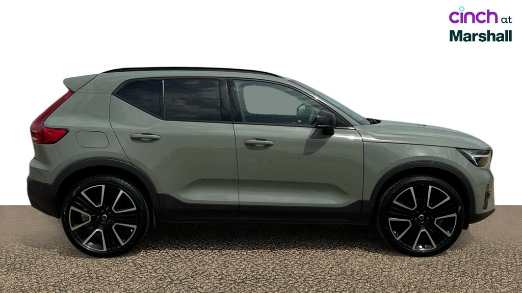 Volvo XC40 Plus, B3 Mild Hybrid, Dark Black #2