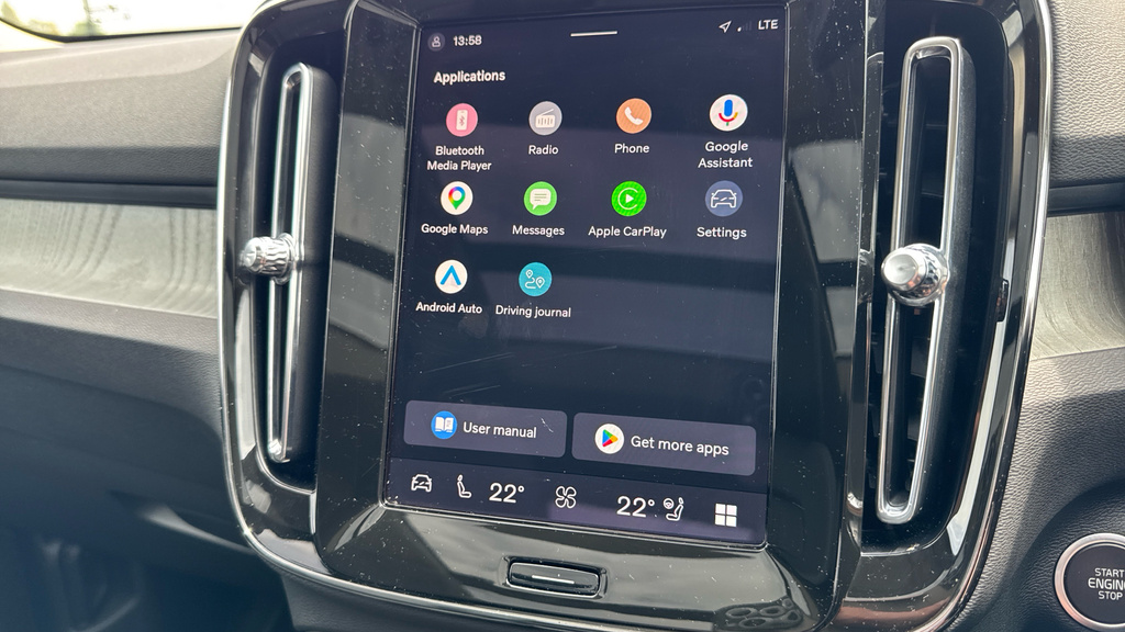 Volvo XC40 Plus, B3 Mild Hybrid, Dark Black #12