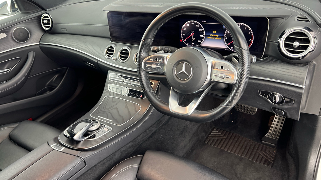 Mercedes-Benz E Class 2.0 E300de 13.5Kwh Amg Line Premium G-tronic Black #9
