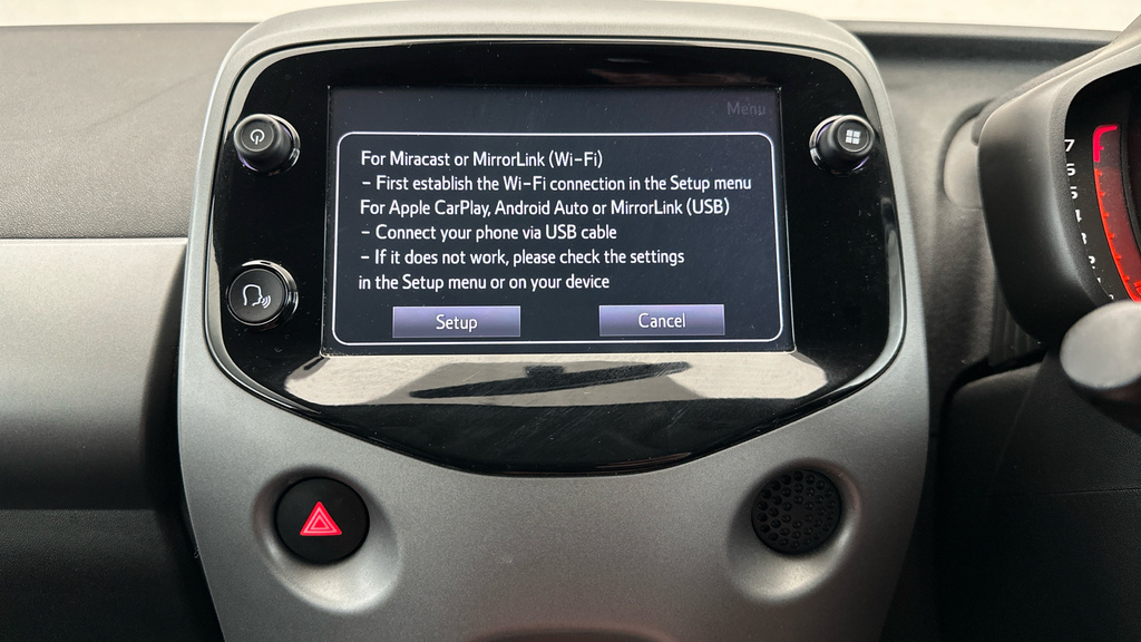 Toyota Aygo X X-play White #15