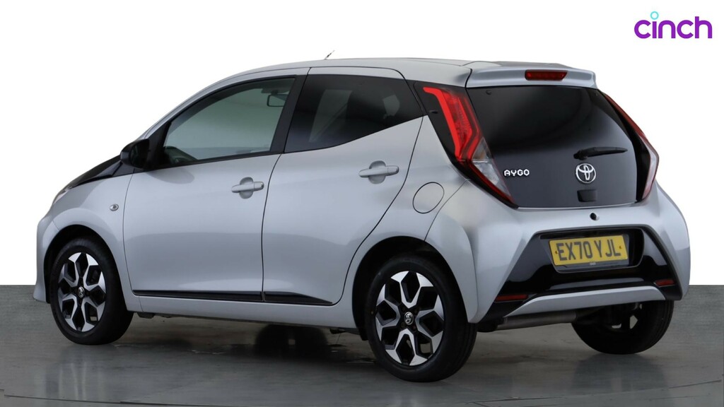 Toyota Aygo X X-play White #5