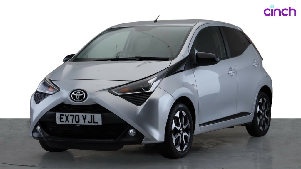 Toyota Aygo X X-play White #7