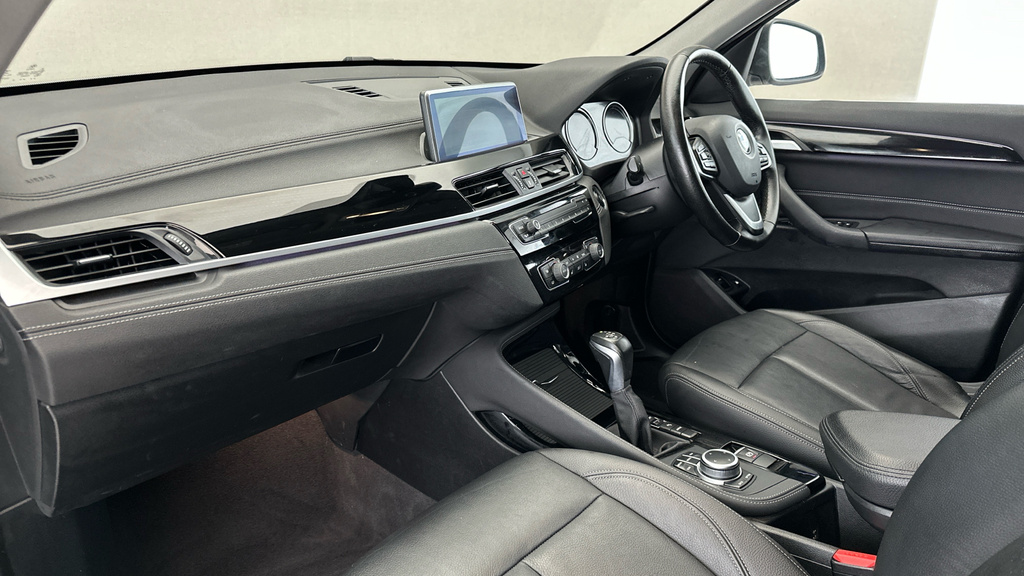 BMW X1 1.5L Sdrive 18I Xline #12